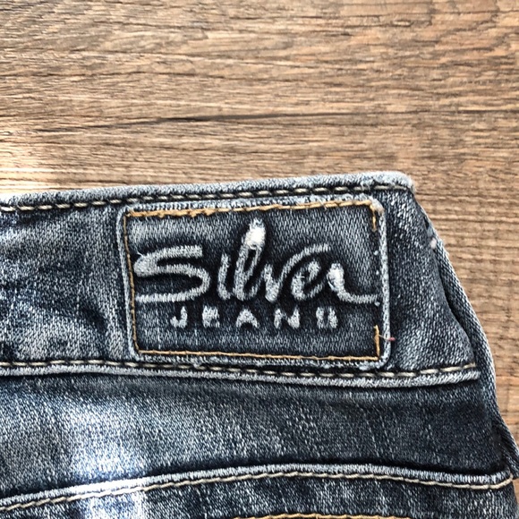 Silver Jeans - Picture 3 of 6
